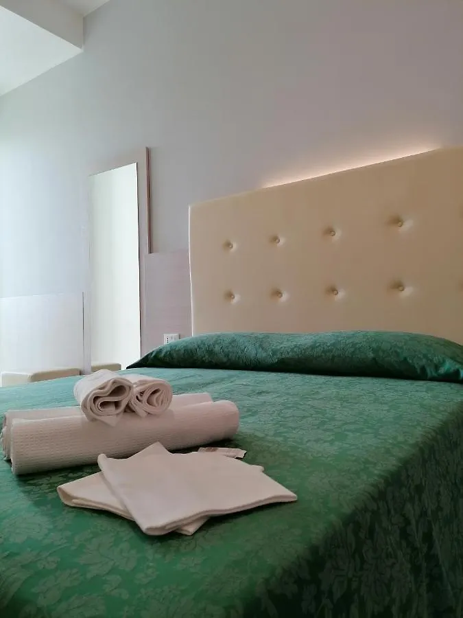 Hotel Andrea'S Rimini 3*,